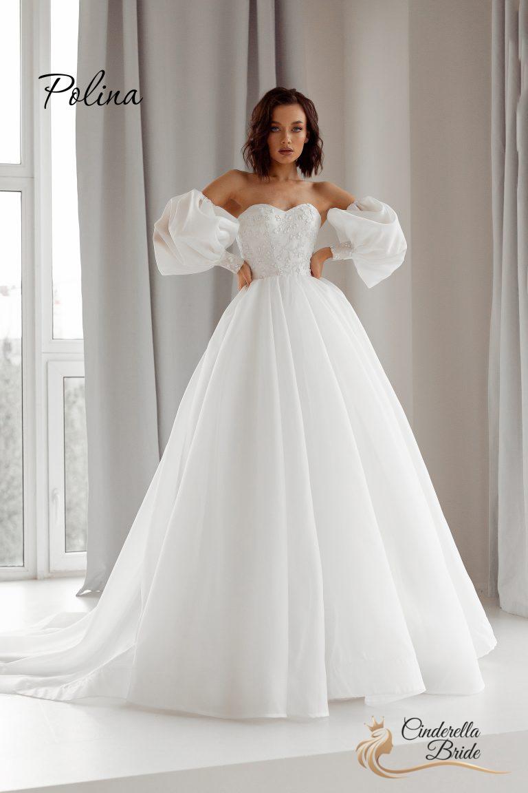 Nádherné, moderné svadobné šaty Polina ponúka svadobný salón Cinderella Bride v Malackách. S láskou k nevestám.